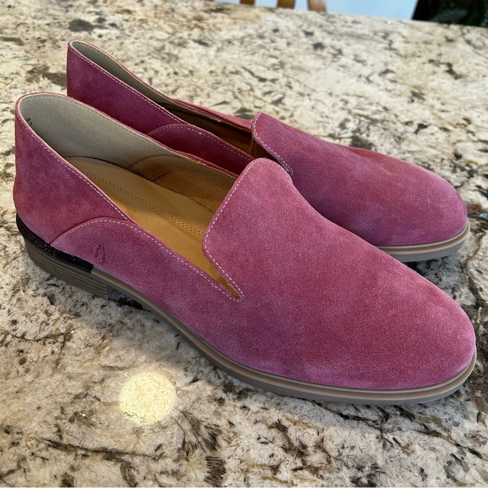 Hush Puppies Bailey Slip-On size 11 women’s pink suede loafers